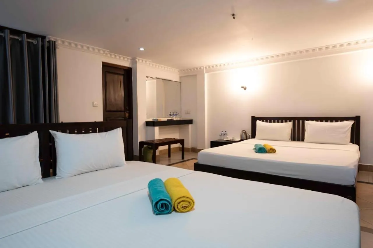 Topaz Beach Hotel Negombo