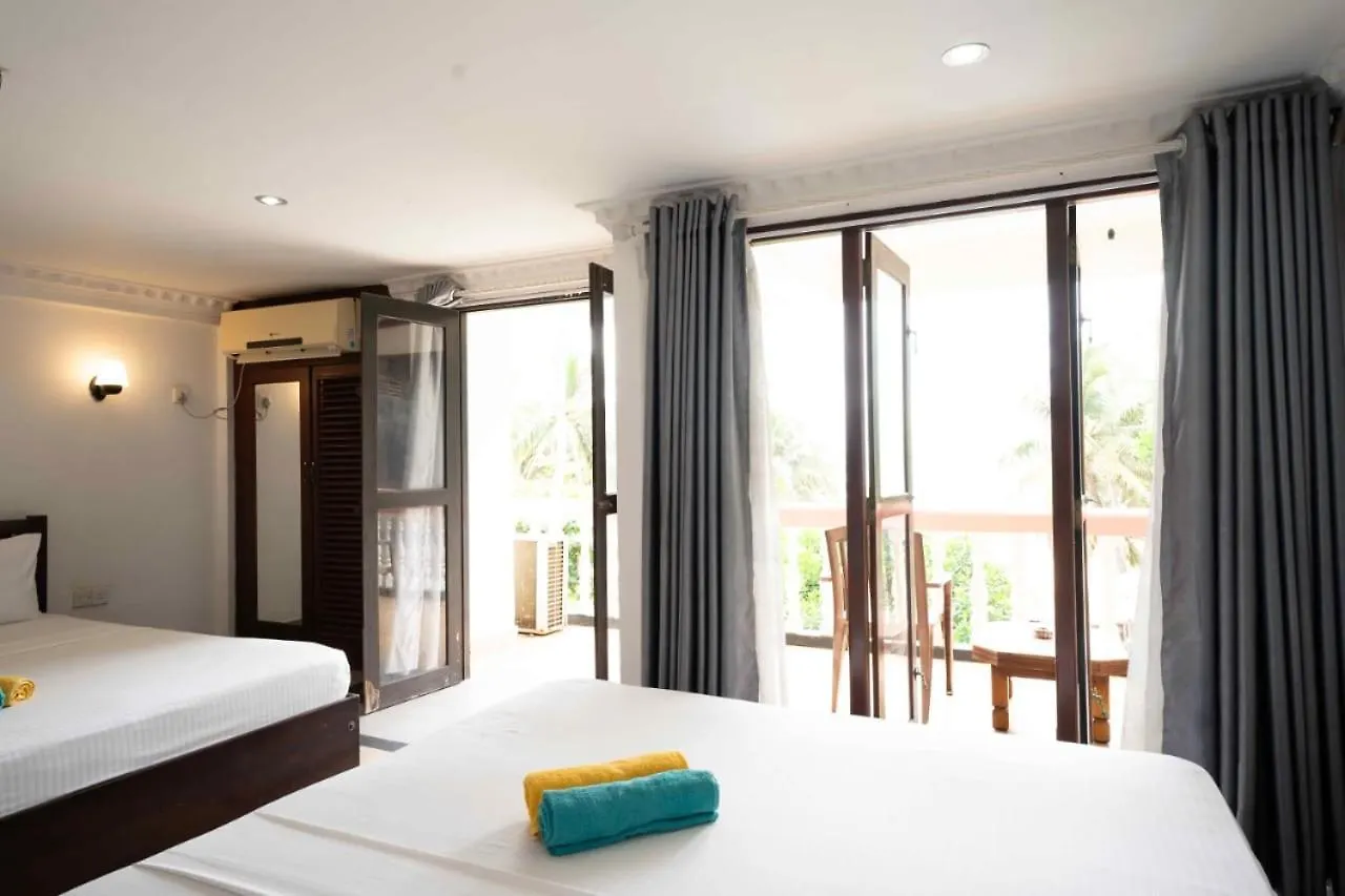 Topaz Beach Hotel Negombo