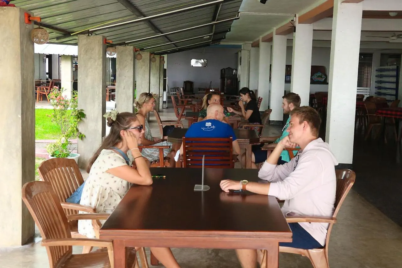 Topaz Beach Hotel Negombo Sri Lanka