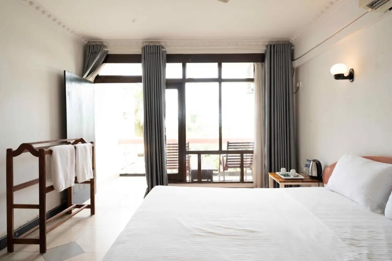 ***  Topaz Beach Hotel Negombo Sri Lanka