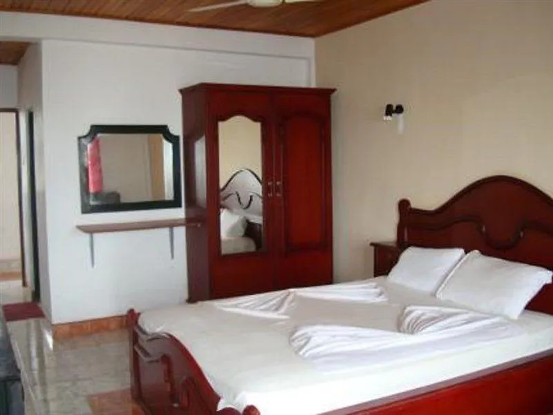 Topaz Beach Hotel Negombo Sri Lanka