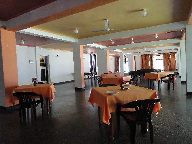 Topaz Beach Hotel Negombo