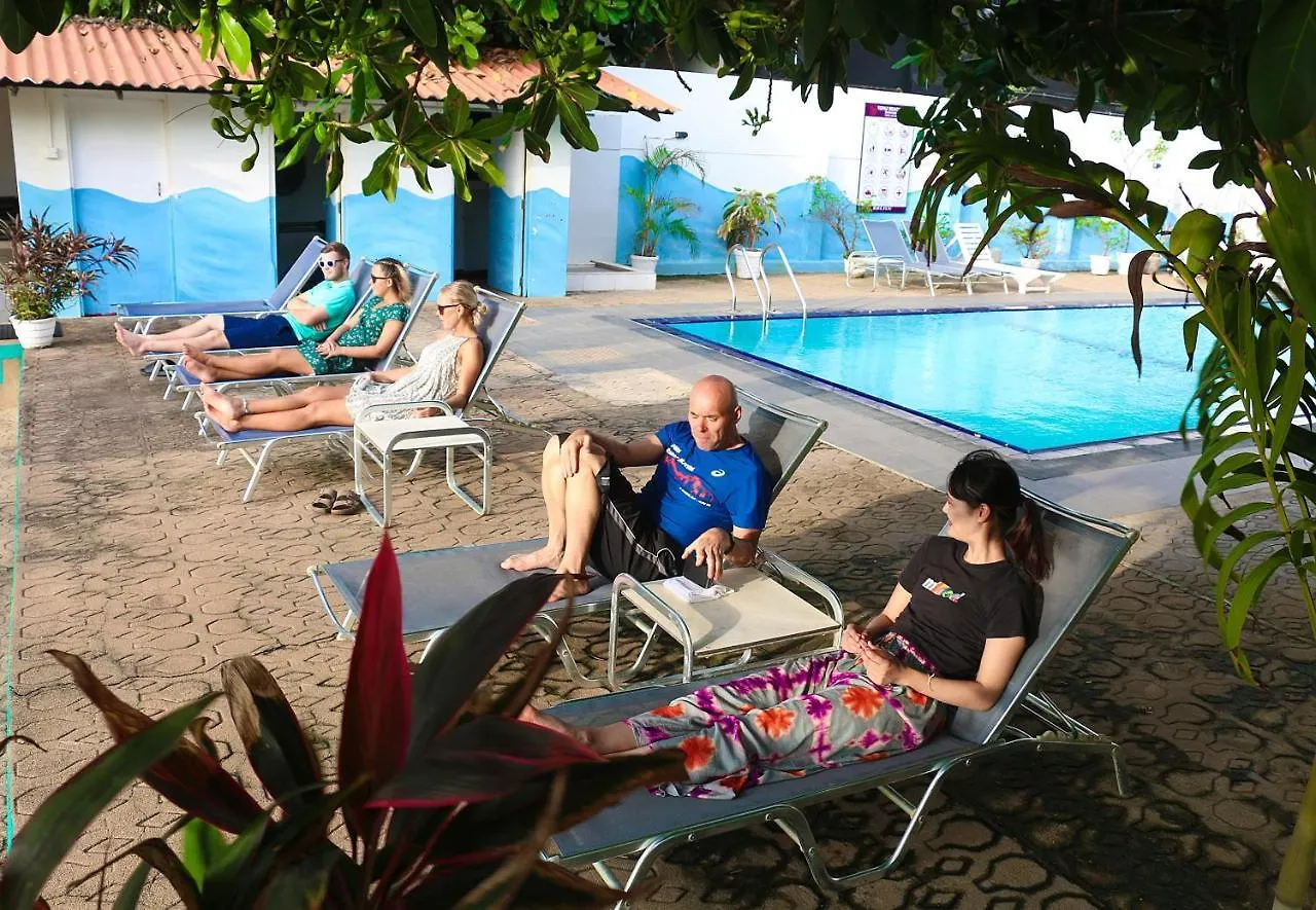Topaz Beach Hotel Negombo